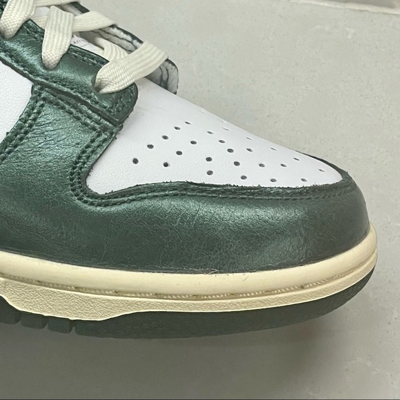 Nike Dunk Low “VINTAGE GREEN” Sneakers - Picture 5 of 13